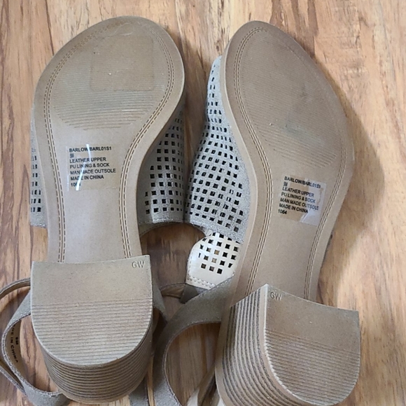 Steve Madden Barlow Open Toe Suede Sandal Size 9 - Picture 8 of 8